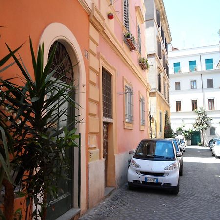 Vaticano Ohana Suite Trastevere Roma Exterior foto